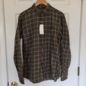 Uniqlo Flannel Button Down Shirt Plaid